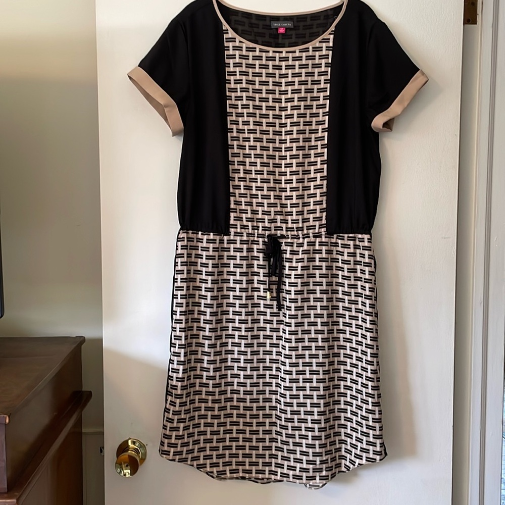 Vince Camuto Geometric Print Drawstring Waist Short Sleeve Dress Size 12